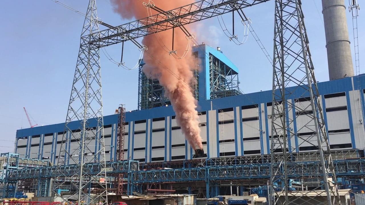 The Andhra Pradesh government is paying a rate of ₹11.68/kWh for power from NTPC’s Kudgi power plant (seen here) while RE PPAs sought to be renegotiated due to high costs average at ₹4.54/kWh | Photo: Youtube.com