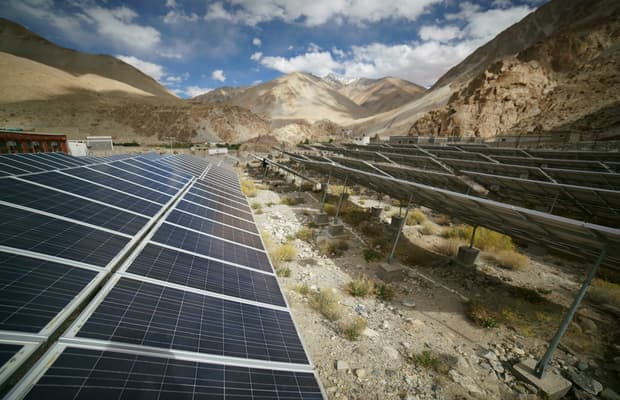 Bringing a consultative approach to implementing green projects: A case study from Ladakh