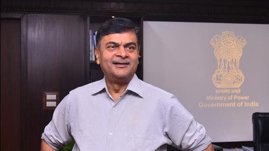 Paving the way: The share of renewable energy sources is estimated to be around 20% of the total power demand in India in 2021-22 and 24% by 2026-27, power minister RK Singh told the House. Photo: Hindustan Times