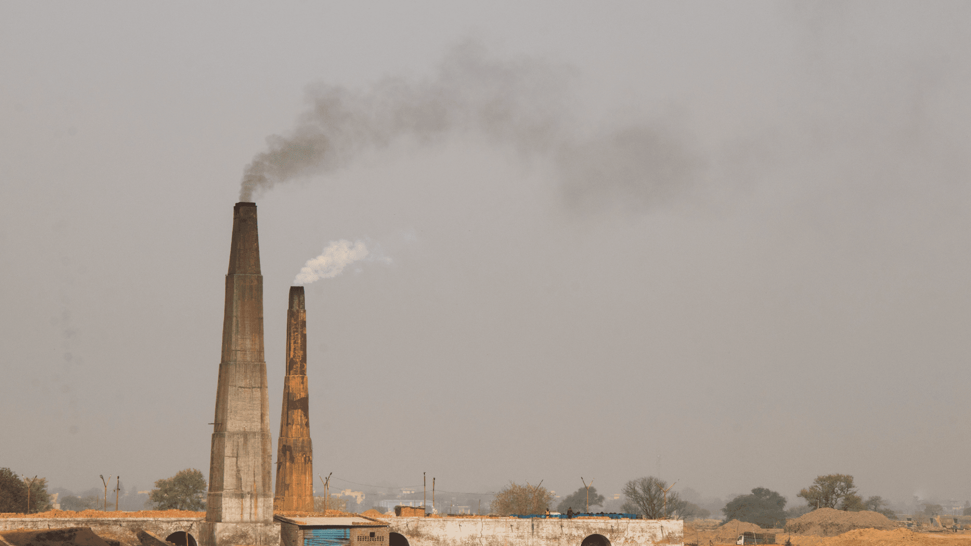 Coal Fuels More Than Half of Brick Kilns in Delhi-NCR Despite CAQM Ban: Report