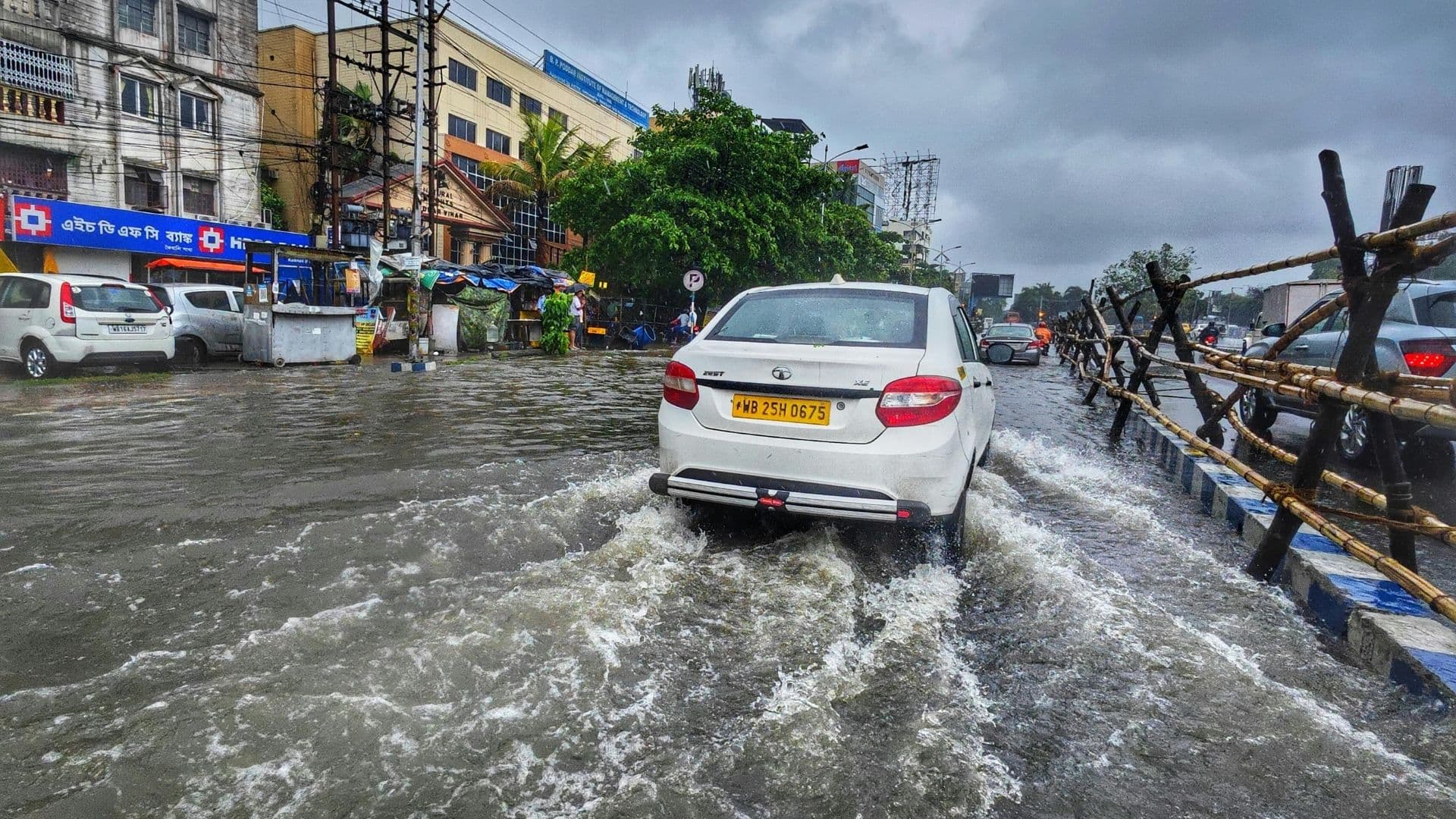 Heavy rain kills at least 27 in Nepal, 56 in Uttar Pradesh