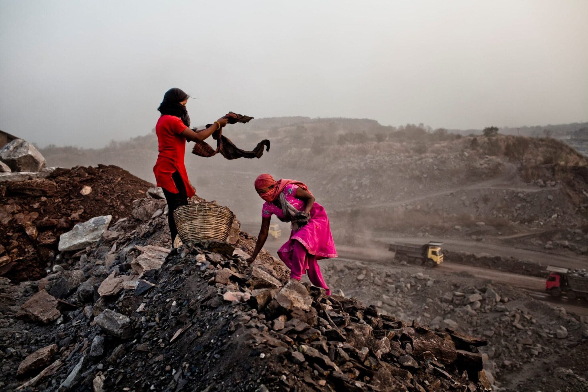 Nevermind the colour: It’s the emissions that matter and not the fuel, is apparently India’s new stance on energy policy as coal continues to fuel the country | Photo: Yale