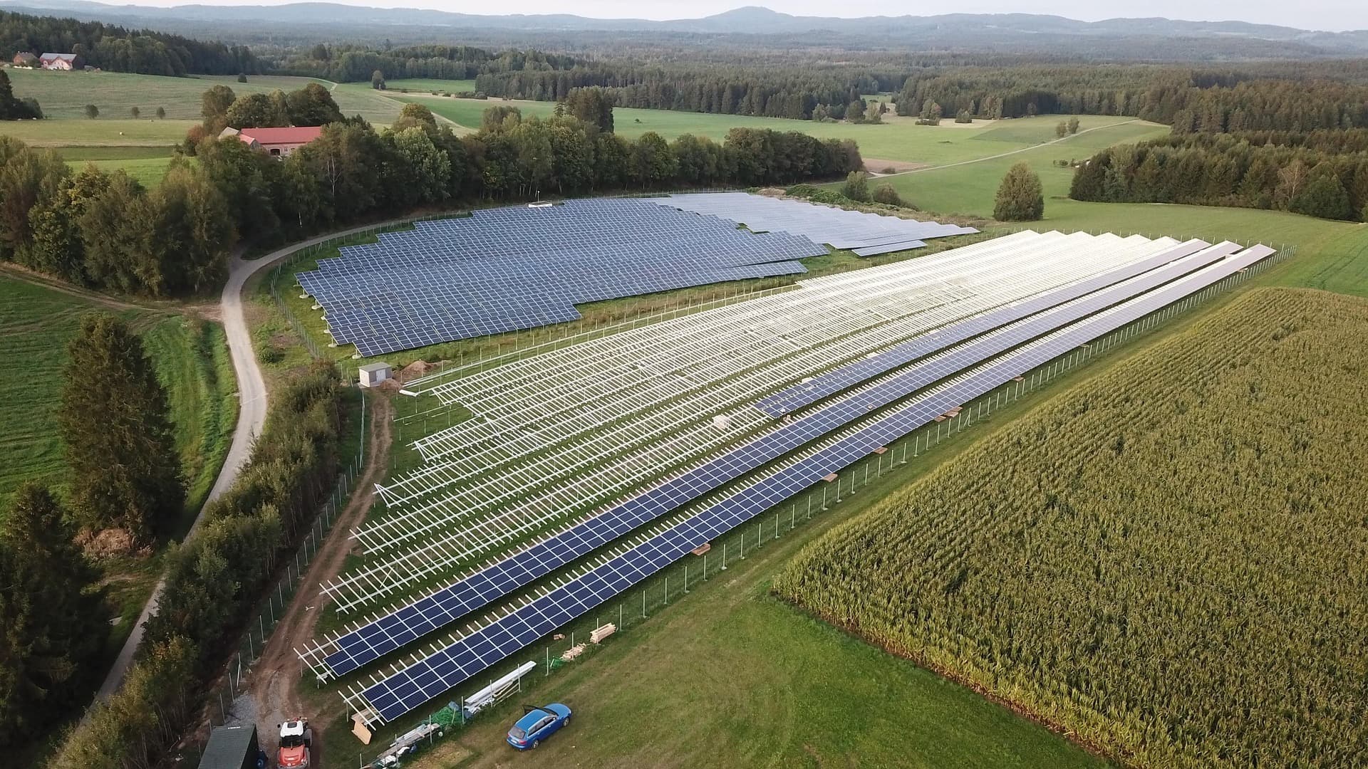 India Adds Record 15.3 GW Solar Capacity in Q1 in 2026 
