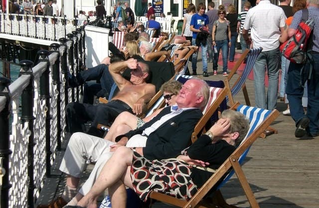The UK Met Office issued an extreme heat warning for the first time ever on July 15. Photo: Heatwave on Palace Pier by Roy Smart/ Wikimedia Commons