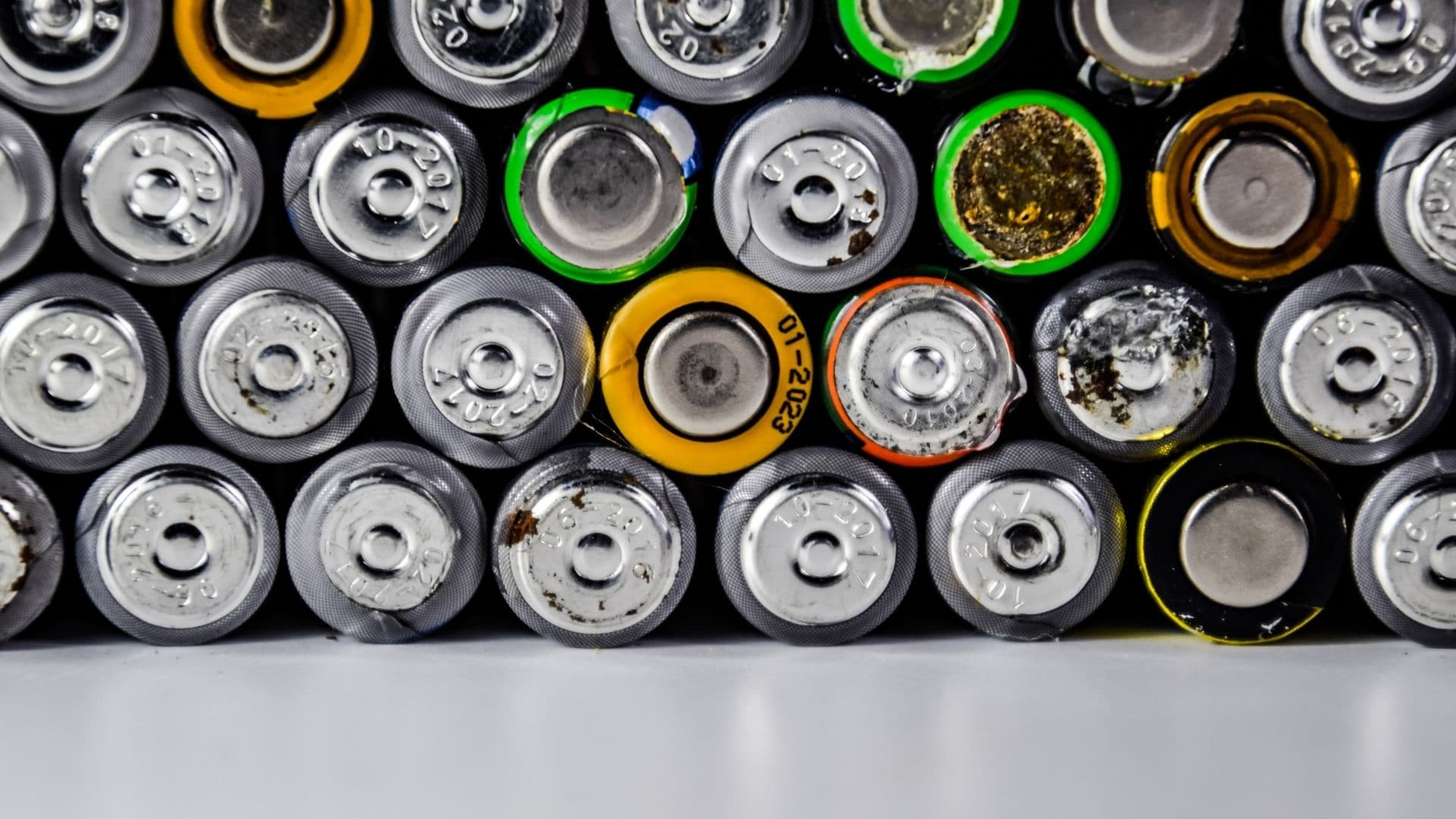 China’s 15th “five-year plan” for the battery industry aims to achieve large-scale application of all-solid-state batteries by 2030
