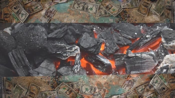 Photo: Christine Roy, Nikolay Kovalenko, Colin Viessmann on Unsplash