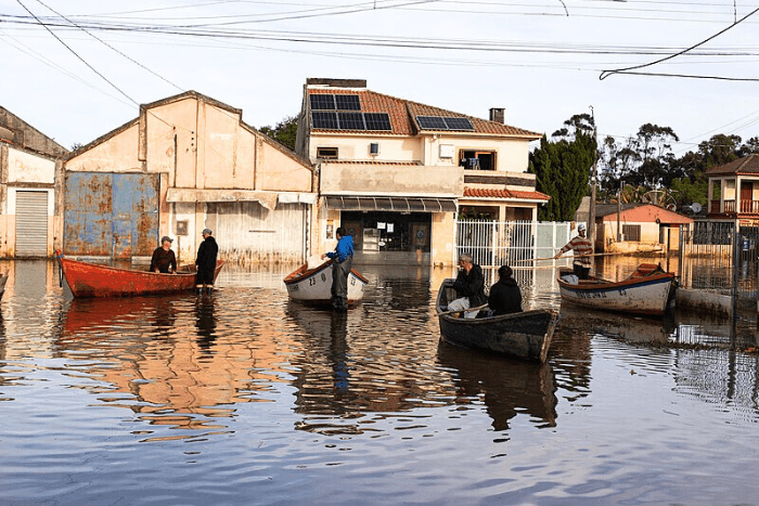 Between April 26 and May 5 this year, heavy rains in Rio Grande do Sul led to extensive flooding that affected more than 90% of the state.   Photo:  Gustavo Vara for Prefeitura de Pelotas/Wikimedia Commons