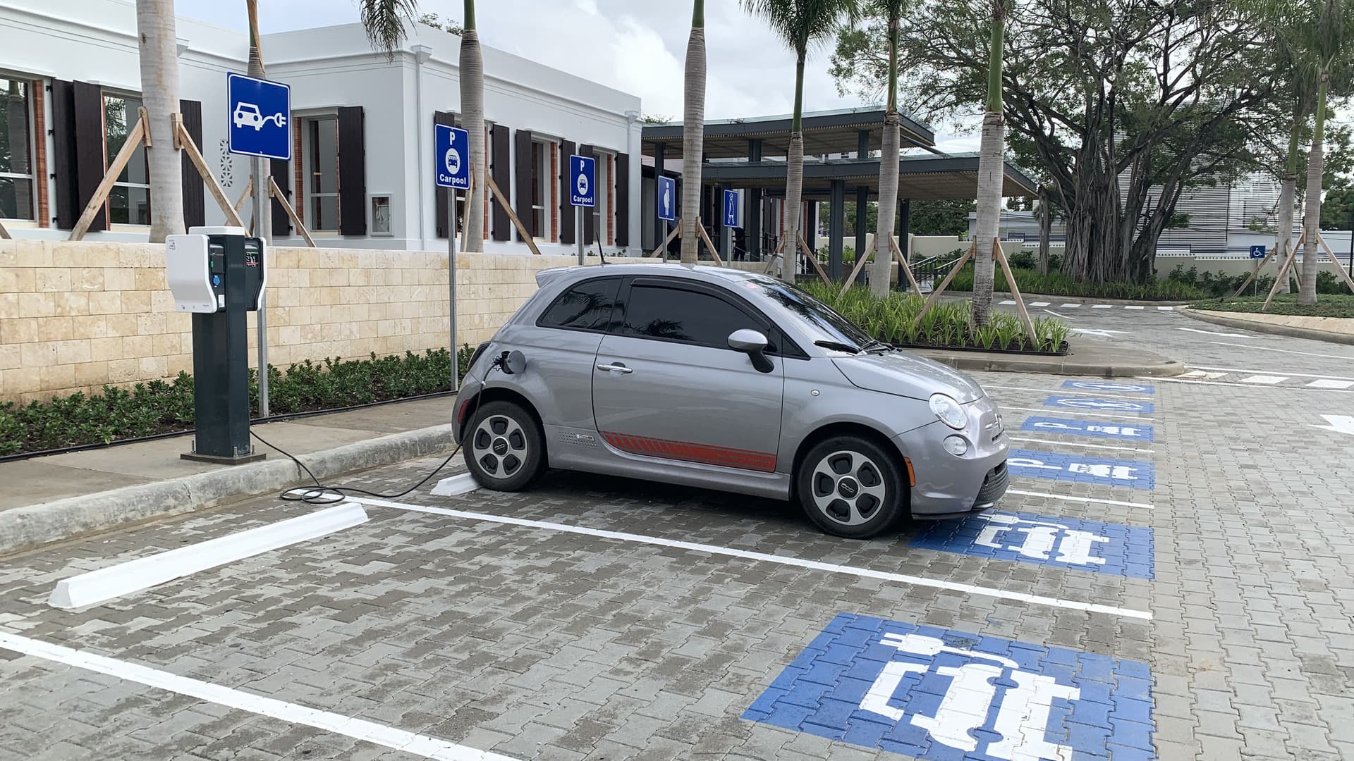 EVs Offsets Oil Consumption Equivalent to 70% of Iran’s Export in 2025: Report