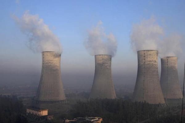 While India chokes, the CPCB has extended the deadline for power plants to curtail their SO2 emissions