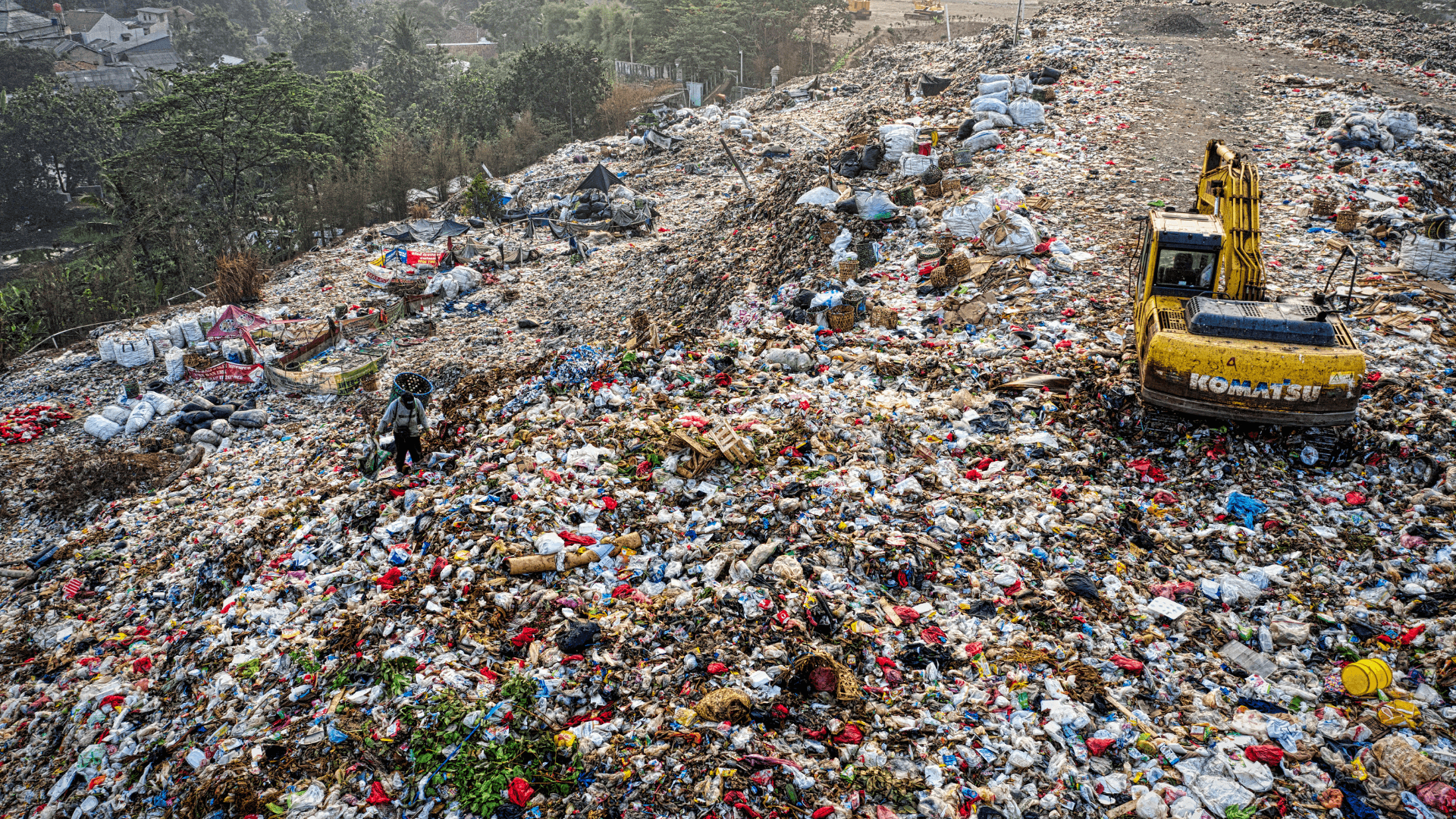 Cities with a million-plus population generate nearly 50 per cent of total municipal waste, and with over 4,000 expanding cities, waste generation could reach about 435 million tonnes by 2050.