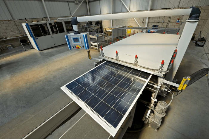 The application fee has been set at ₹500 (~$6.08)/MW for the solar module manufacturers having a total installed production capacity less than or equal to 50 MW/year. Photo: University of Salford Press Office_Flickr