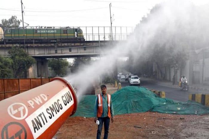 Taking action: The Commission for Air Quality Management (CAQM) warned industries to switch to clean fuels as pollution levels in the NCR have reached highly toxic levels. Photo: Hindustan Times