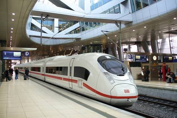 The new short haul: Germany’s railways has agreed to ferry 20% of the country’s domestic flight passengers on its feeder network to large cities, and thus significantly cut carbon emissions | Finanz-reporter.de