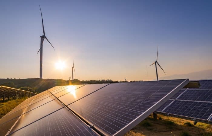 RE-surgence: In sharp contrast to all other fuels, renewables used for generating electricity will grow by almost 7% in 2020, says IEA | Photo: IEA.org