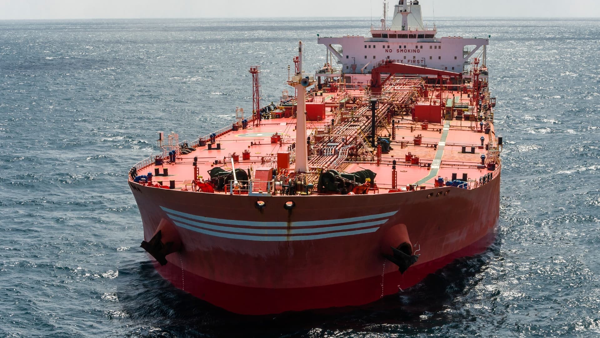 U.S.-Iran war: Hormuz Shipping Traffic Down to 12 Ships a Day 