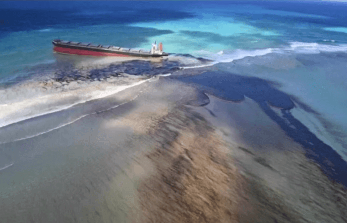 Not so slick: The oil spill off Mauritius has now spread along 15km of the coastline and could take decades to clean up | Photo: Sailors TV