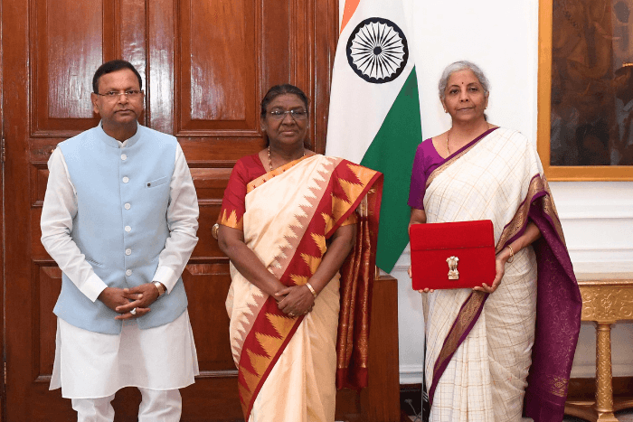 The budget speech mentioned forming a pathway for “hard to abate” industries to shift from energy efficiency targets to “emission targets”. Photo: X/@rashtrapatibhvn