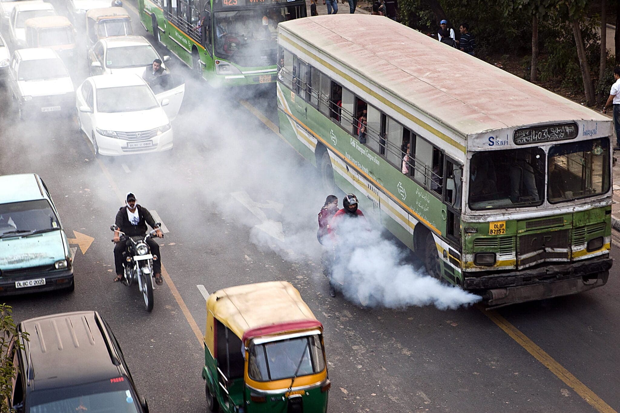 Self-destructive tendencies: The Indian government has approached the Supreme Court to challenge a ban on old diesel vehicles ordered by the NGT two years ago | Photo: Pollutiontest.in
