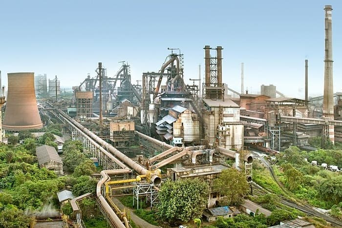 For steel makers, there can be up to 10% reduction in costs if they use RE. Photo: Wikimedia Commons