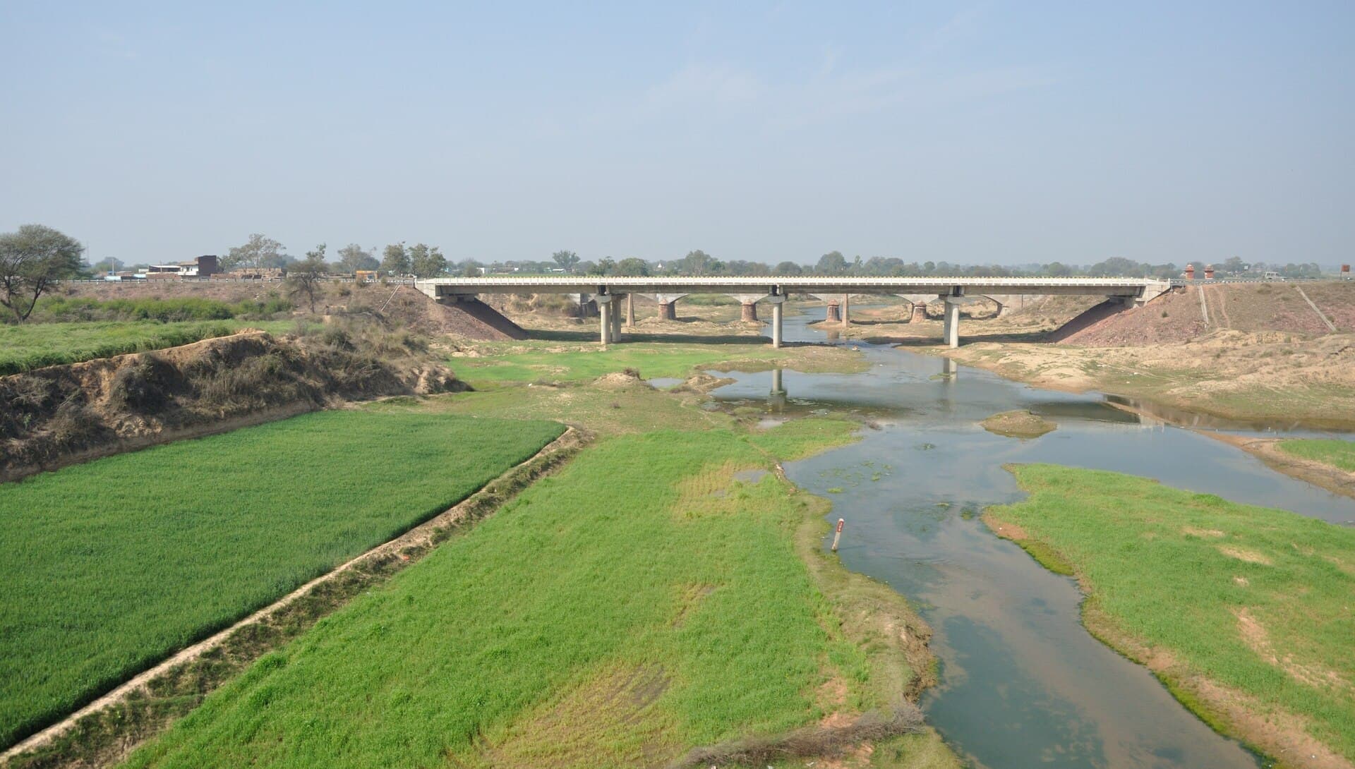 India’s green court has directed Uttar Pradesh to restore the Suav’s status from a “drain” to a “river” in revenue records.